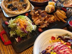 -I HOLIC艾豪丽披萨(KKone店)