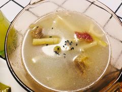 -盒马鲜生(红莲店)