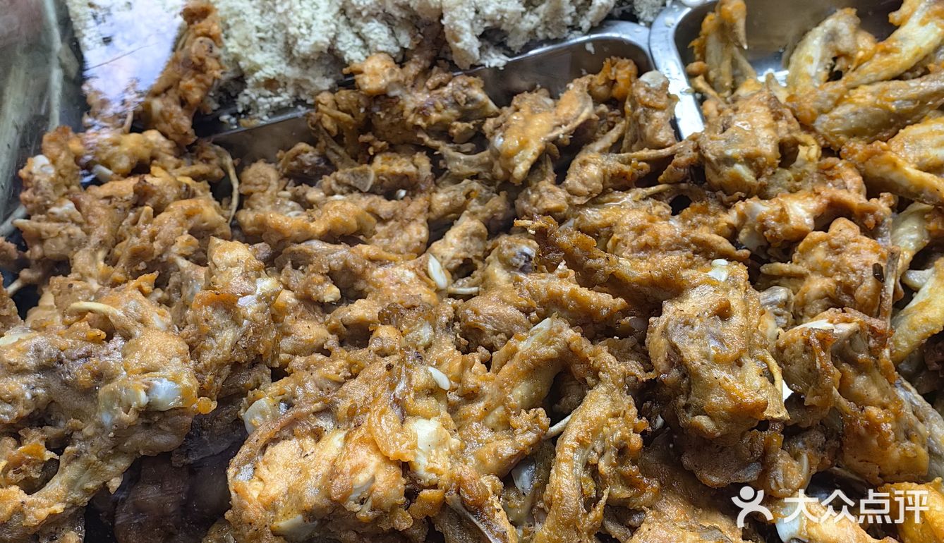 炸鲜脆，今日打卡小吃街
