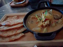 慢炖牛杂配松露黄油饼-Hi City·城市之巅