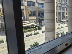 -斯普汇生蚝牛排馆(中骏世界城店)