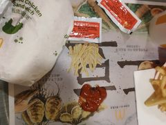 -麦当劳(怀集店)