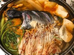 -青瓦餐厅·生鱼片·韩园烤肉(西塔店)