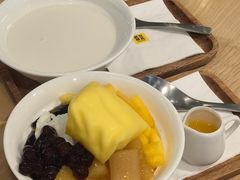 -满记甜品(优客百盛店)