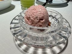 樱桃冰淇淋-怡情荟•海鲜青岛菜(五四广场旗舰店)