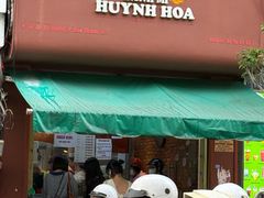 -Bánh Mì Huynh Hoa