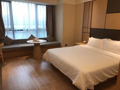 -全季酒店(上海青浦吾悦广场淀山湖大道店)