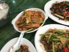 -南雄雄州土菜餐厅(粤北大厦店)