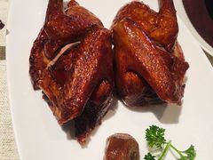 脆皮烤乳鸽-御宝轩(益丰·外滩源店)
