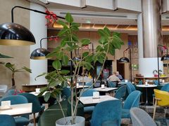 -上海南京路步行街假日酒店