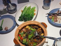 -八府香鸭·啫啫煲(华山路店)