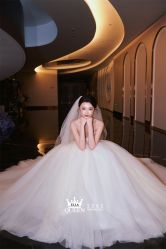 点击看大图 -艾拉·女王婚纱礼服馆