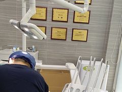 -上海仁爱医院口腔科 · 种植