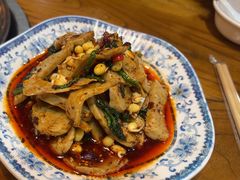 -都江堰石锅鱼