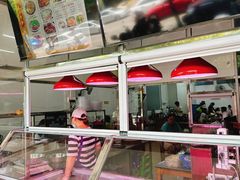 -周良天山牛杂城(天山路总店)