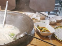 -陈大锅·岳阳鱼馆·地道岳阳菜(美食街店)