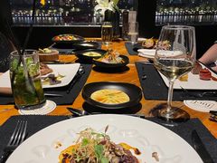 烤肋眼牛排配红酒小洋葱-AZUL by FUEL蓝色·法式酒馆(琶醍店)