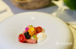 Bluefin Tuna with Burrata Cheese
