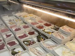 -来龍儿鲜切牛肉自助老火锅