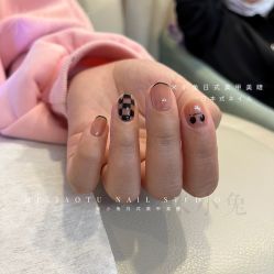 -米小兔美甲美睫