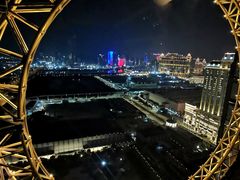 -影汇之星8字形摩天轮