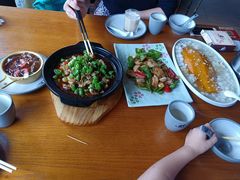 -盐帮食坊•小河帮川菜(四川师大店)