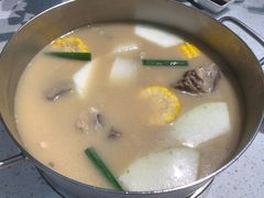 -肥仔文澳门猪骨煲(南京西路店)