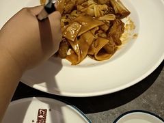 -闫府私房菜(恒隆店)