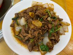 -潮汕牛肉火锅