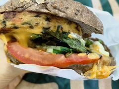 吞拿鲜蔬谷物麦芬三明治-星巴克臻选(嘉定疁城国际店)