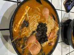 -肥汁米蘭香港米线(长宁来福士店)