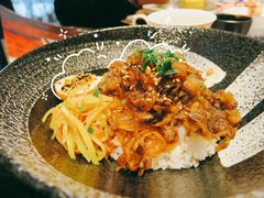 寿喜烧肥牛饭-一板铁板烧·隐秘一线江景花园餐厅(西湖左岸·天元店)