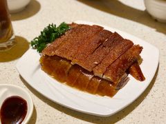 烤乳猪-香港新发烧腊茶餐厅(书城店)