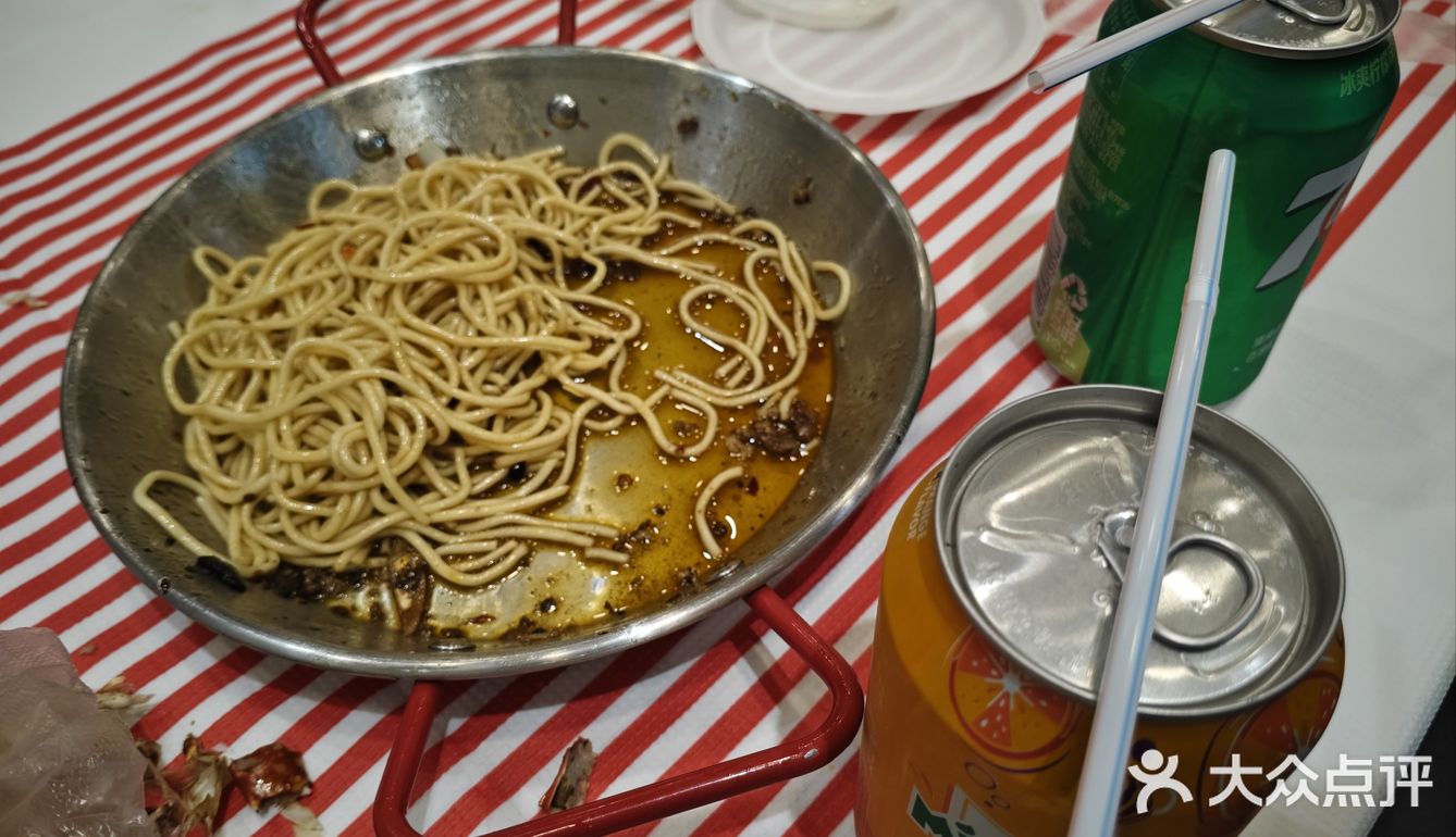 大火烧制，麻辣香气四溢