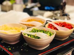 -鲜入围煮花胶鸡海鲜火锅