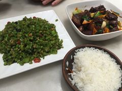 -嘉丰湘菜馆(芳群园店)