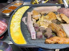 -阿亲家·韩式无限烤肉(花果园店)