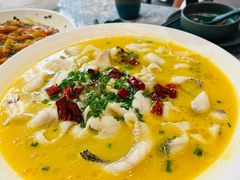 招牌酸菜鱼-聚丰园•湖鲜餐厅(阿红私房菜梅石路店)