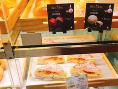 -花园饼屋·吐司蛋糕面包(星海店)