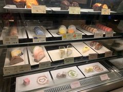 面包甜点陈列柜-麦当劳(豫园店)