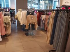 -H&M(鹏欣水游城店)