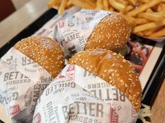 -The Habit Burger Grill 哈比特汉堡(复兴soho店)