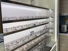 -视野联行眼镜·蔡司·尼康战略合作店(城西银泰店)