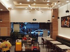 -佰搭果·广式茶餐厅(西华路店)