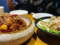 -隔壁老王·家常云南菜(花巷店)