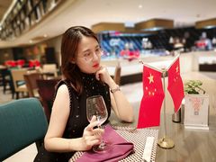 -上海滴水湖皇冠假日酒店