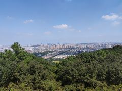 -灵岩山风景区