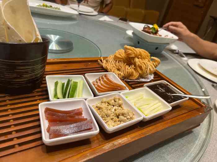 红鱼湾餐厅(国际大厦店)-"今年好像还是第一次来红渔湾吃,之前家里聚.
