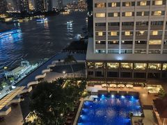-曼谷湄南河畔华美达广场酒店