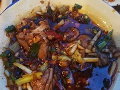 -拈签一笑黄牛肉辣卤串串